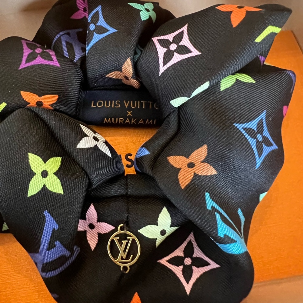 NEW Louis Vuitton Black Murakami Multicolor Monogram Scrunchie with Gold LV - Picture 2 of 5